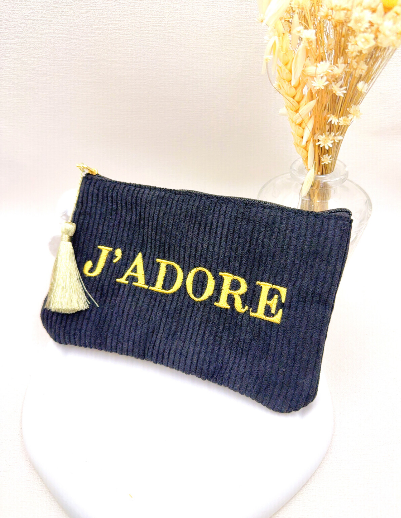 Pochette “J’ADORE” – Noir Velours Côtelé