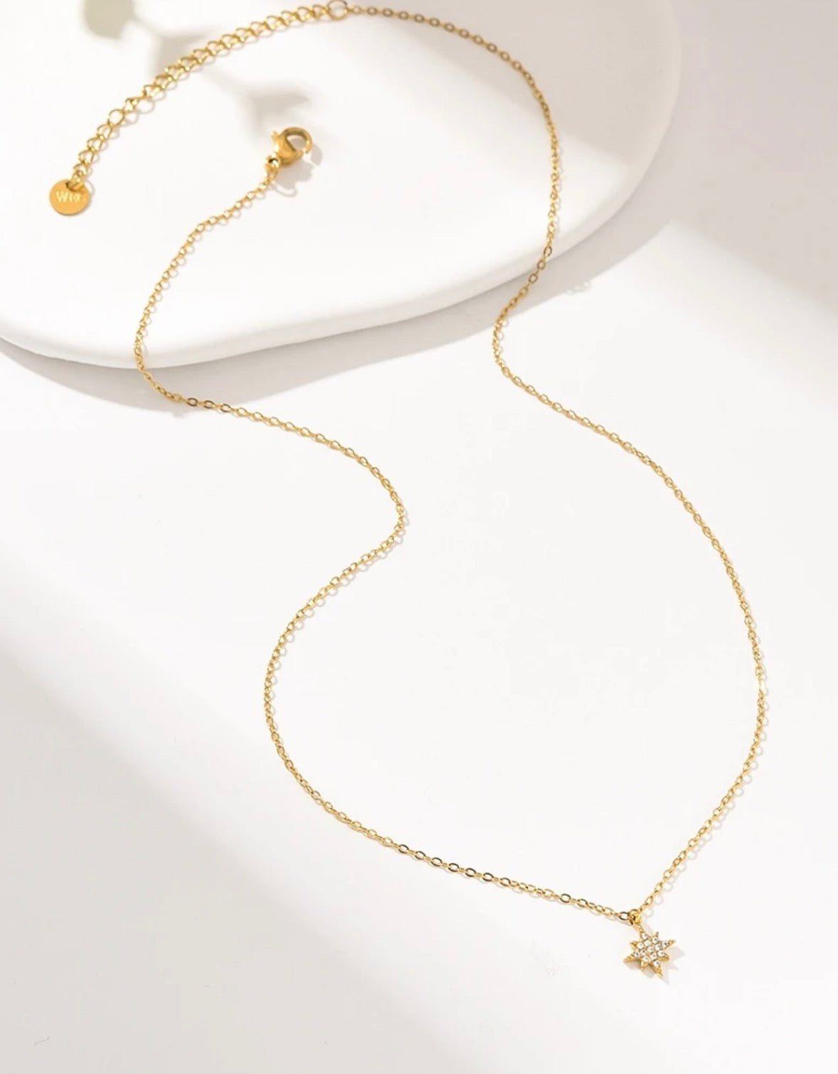 Collier “Éclat Lunaire”